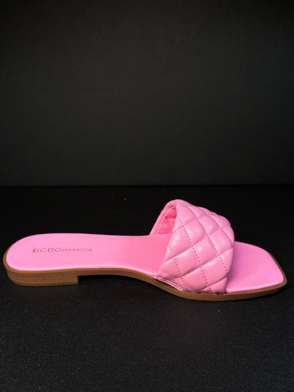 BCBGeneration Pink Quilted Slide Sandals Women’s Size 9 - Picture 5 of 13
